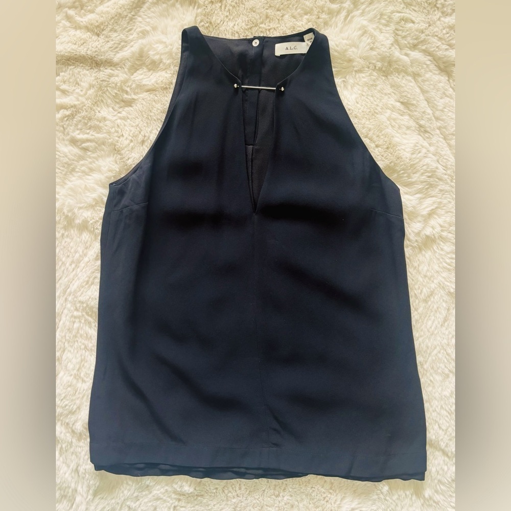 A. L. C. Black Sleeveless V Neck Top Shirt Blouse Size 2